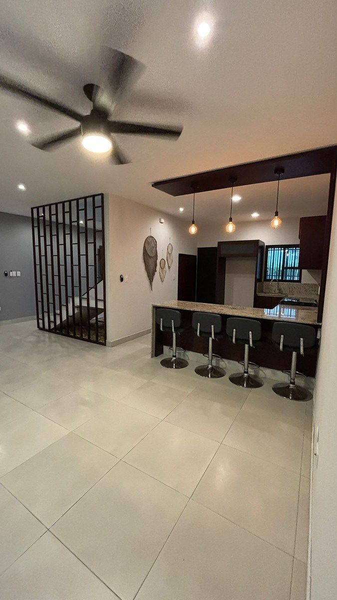 SALE TOWNHOUSE IN MONTEBELLO IDEAL FOR RESIDENTIAL OR COMMERCIAL USE - foto 3