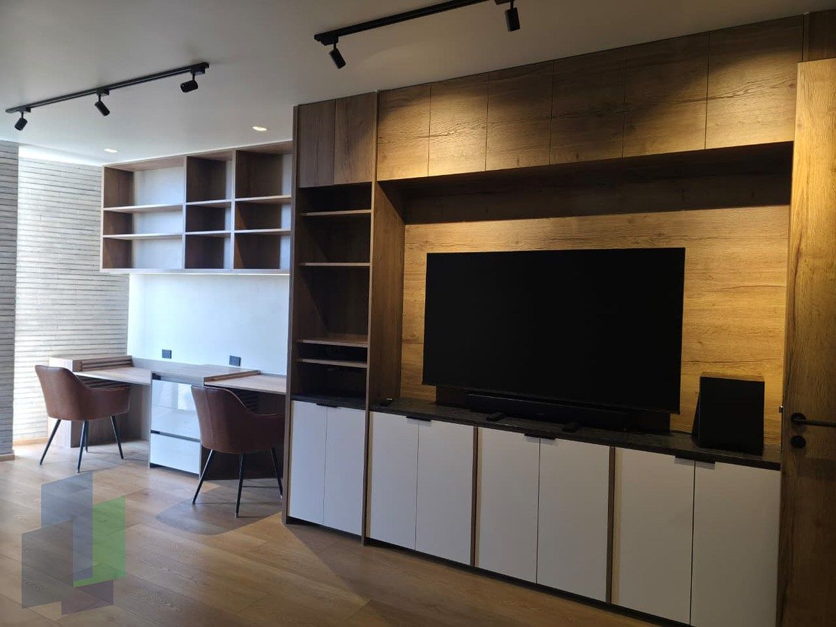 18 de 42: estudio + sala de tv