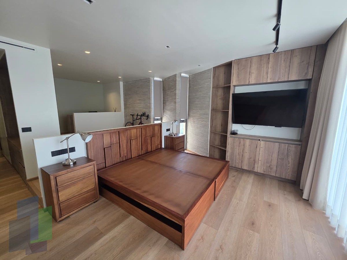 20 de 42: recámara principal cama king size