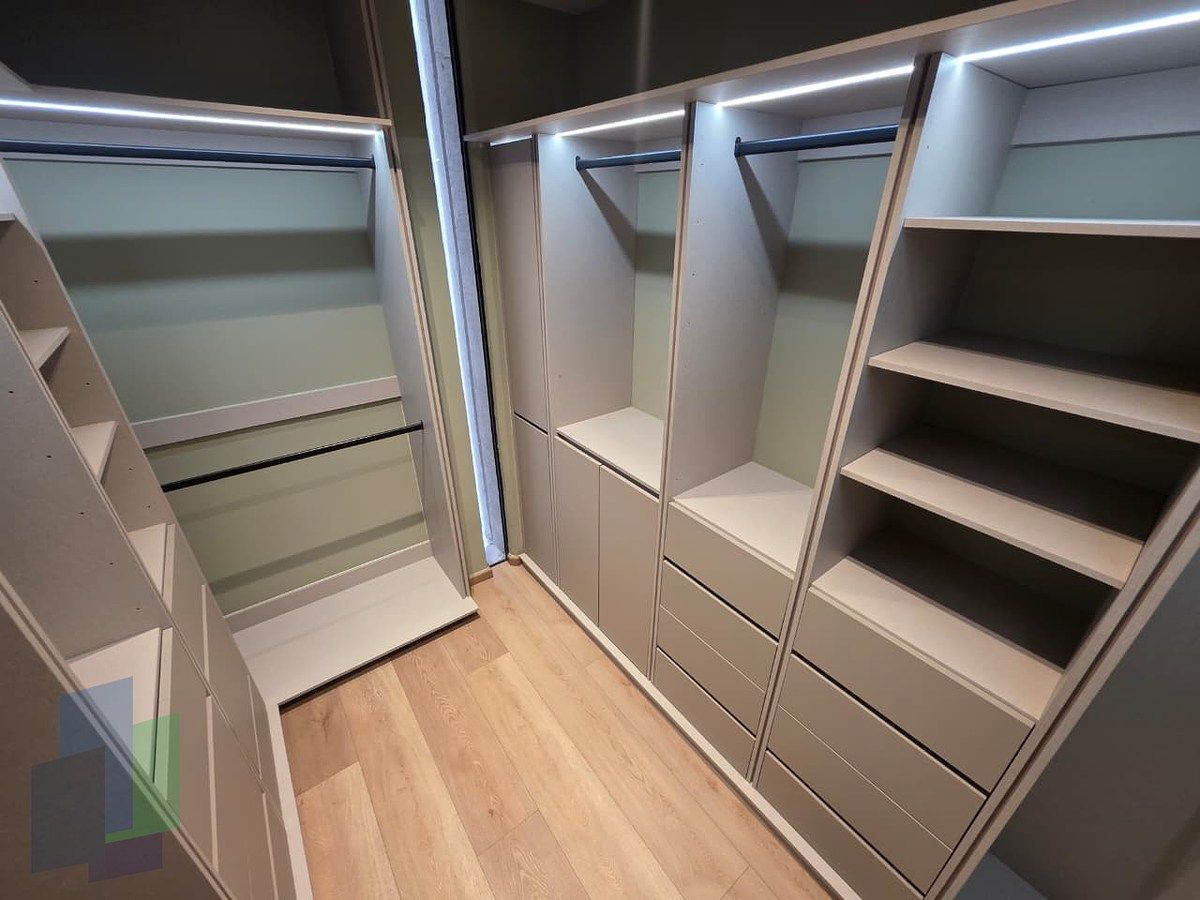 28 de 42: vestidor recámara secundaria