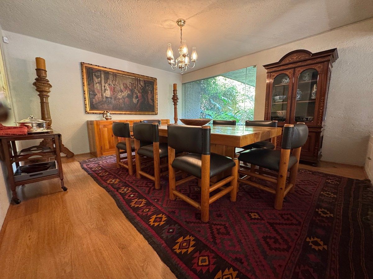 2 de 19: comedor con terraza y fuente