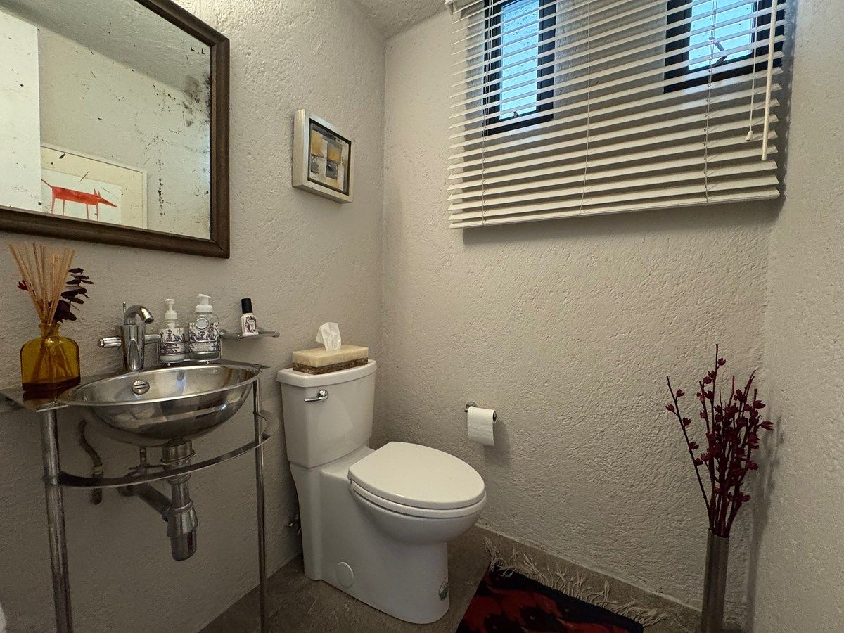 6 de 19: baño de visitas