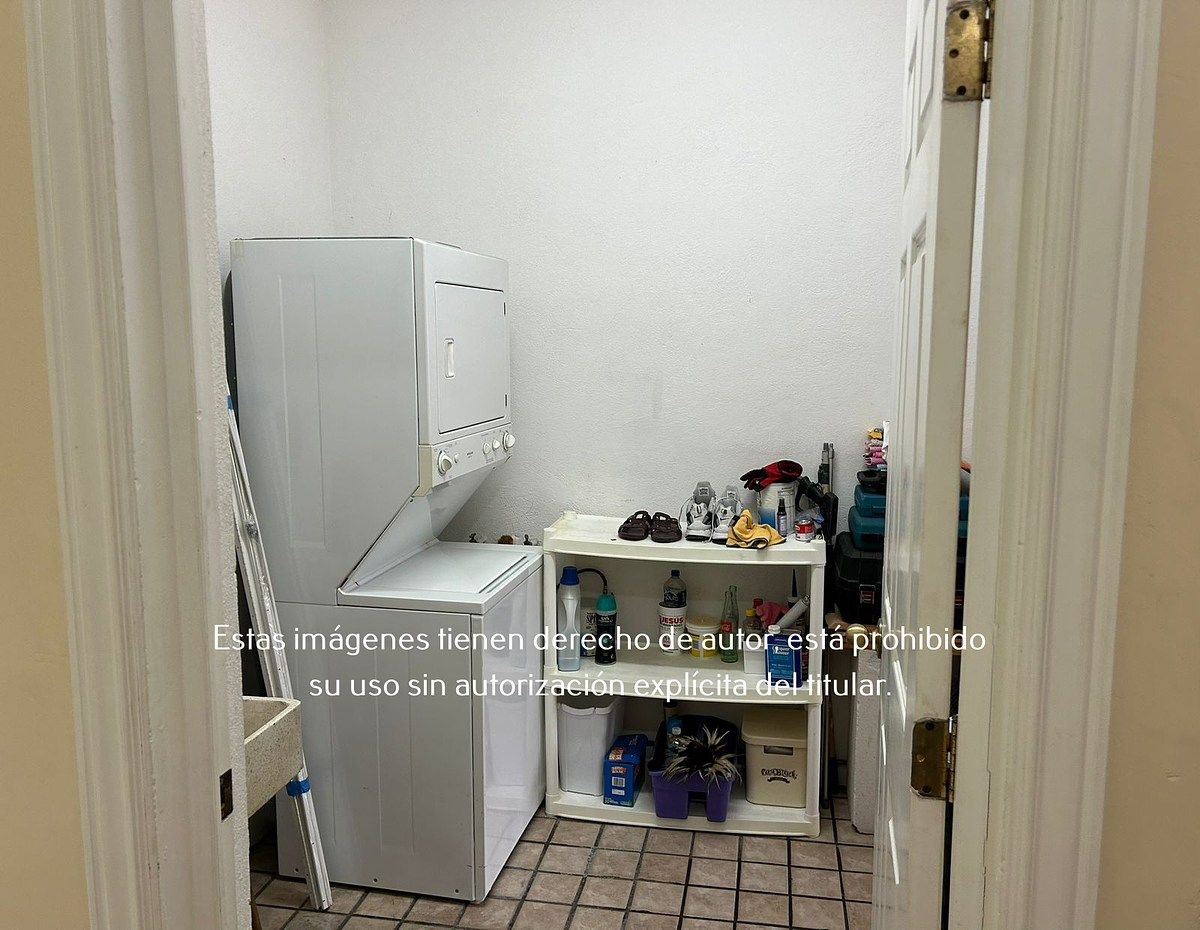 13 de 16: Casa en Venta en Av. Alfonso Reyes – Ubicación Estratégica c