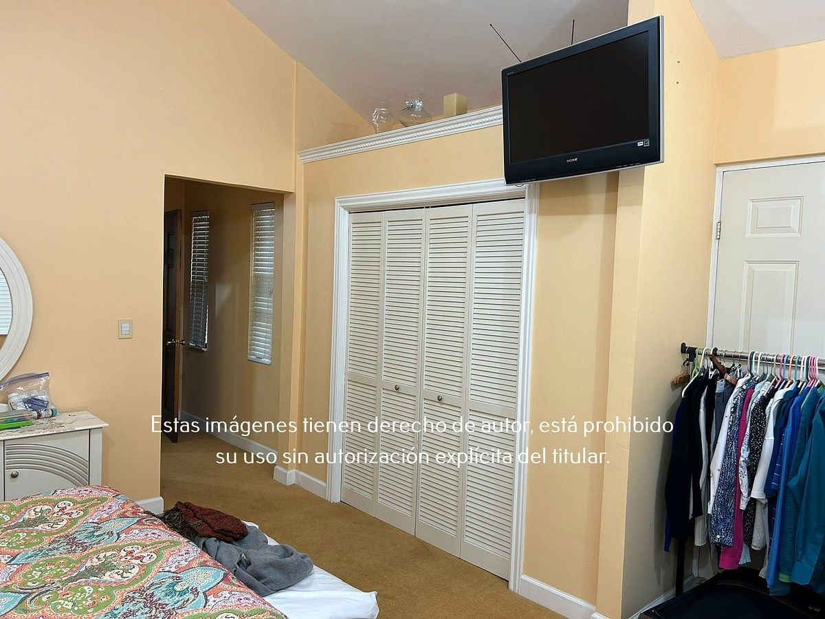 8 de 16: Casa en Venta en Av. Alfonso Reyes – Ubicación Estratégica c