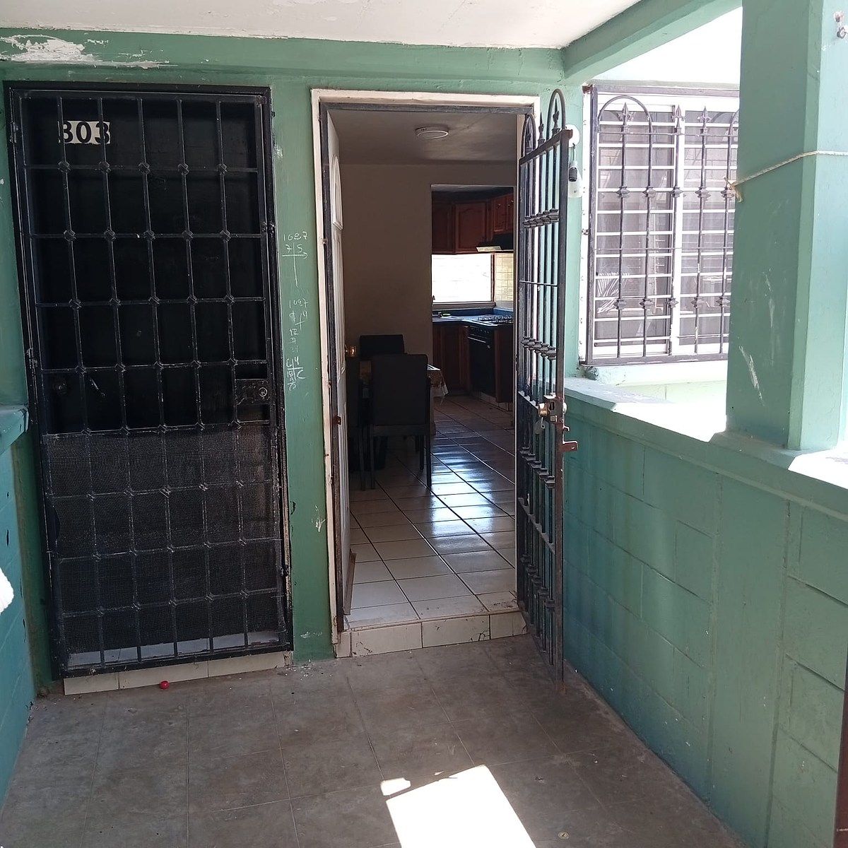 CANYONS SALE OF APARTMENT, photo 1 of 8