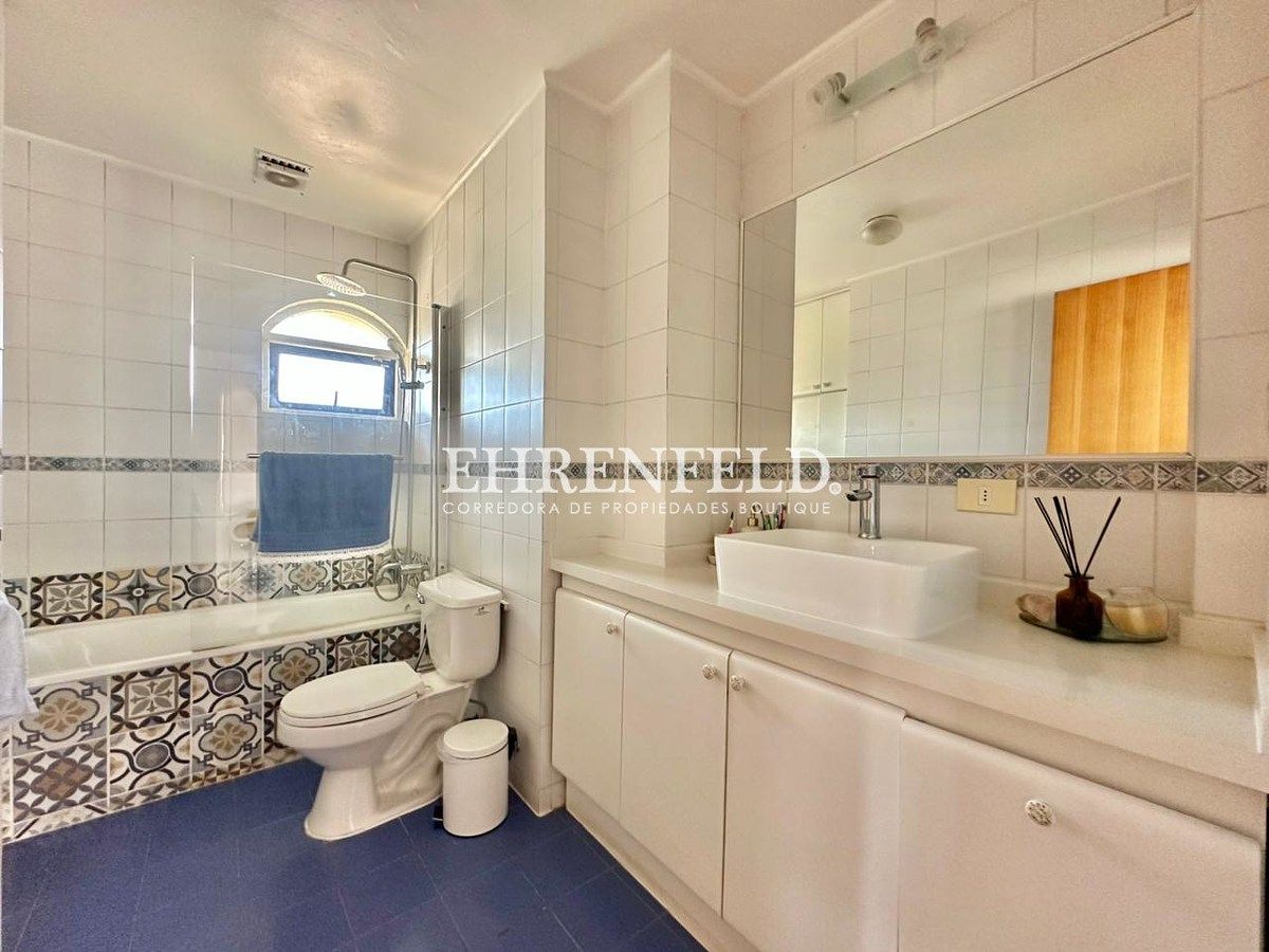 20 de 31: Baño completo.