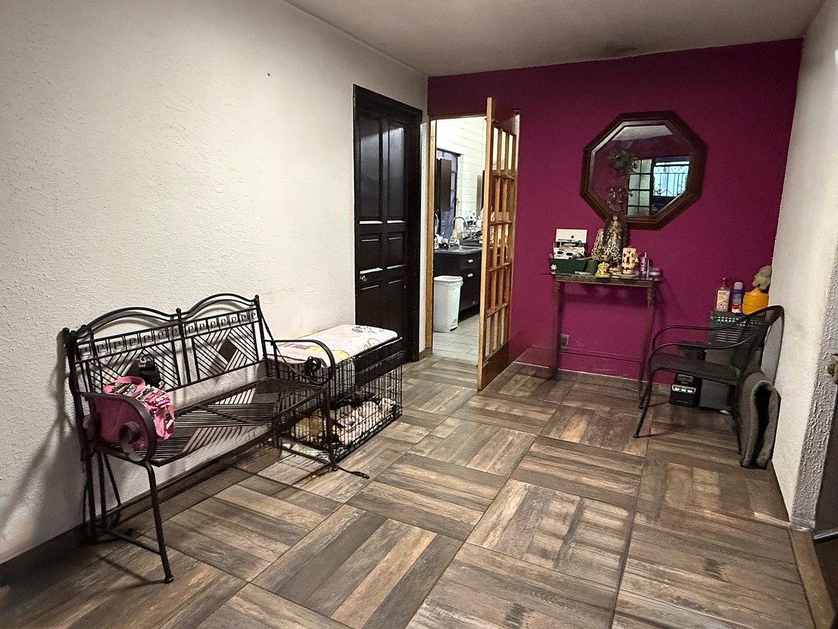 Venta de Casa en Col. San Pedro de los Pinos - foto 2