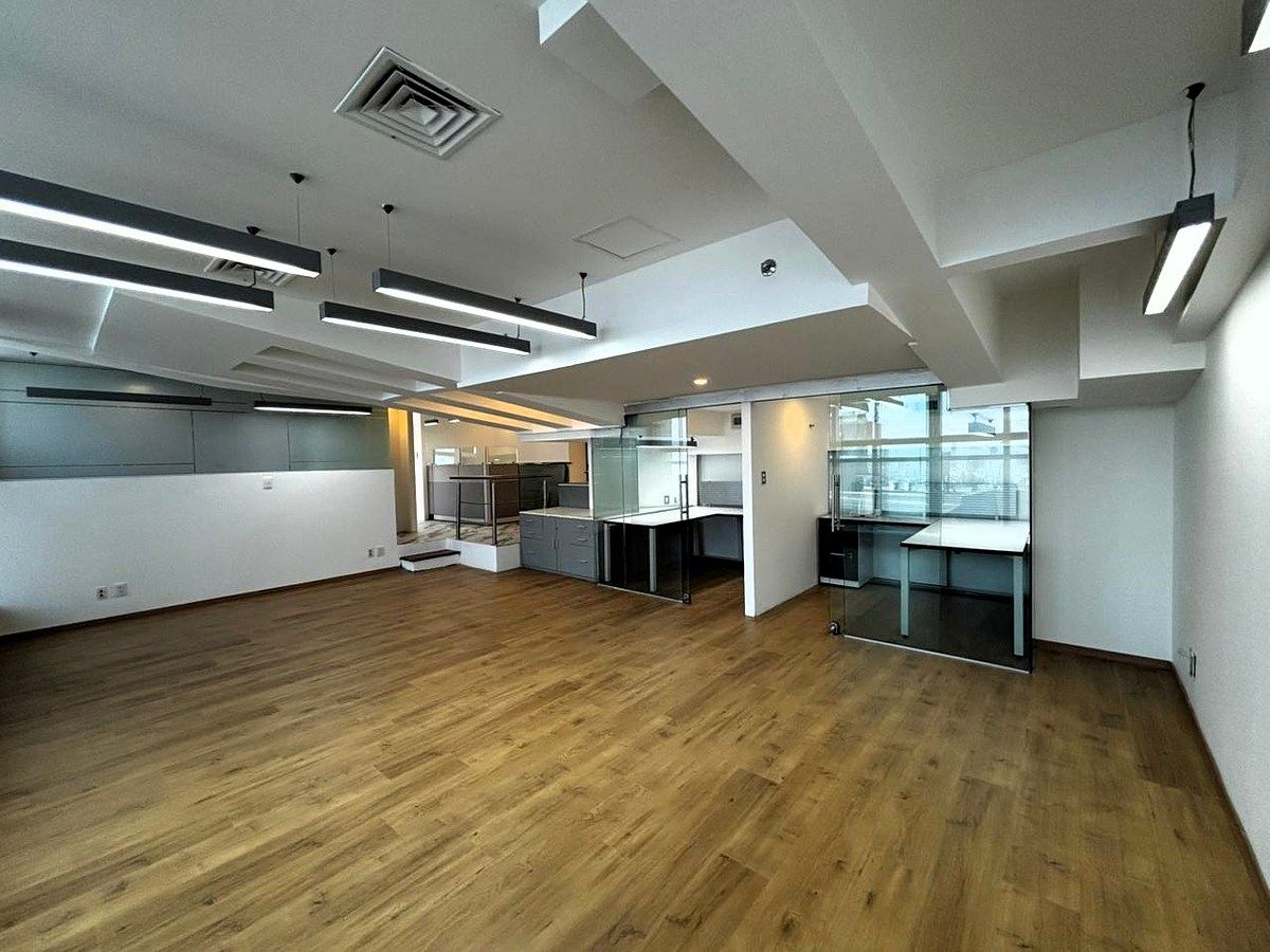 10 of 14: Área de trabajo y privados PA