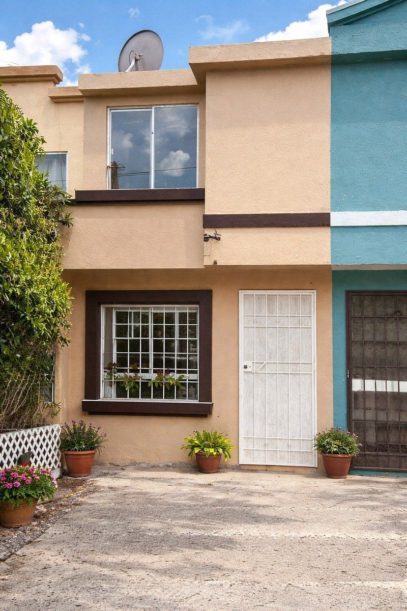 🏡 Casa en Venta en Urbi Quinta del Cedro – Privada Tierra Cálida - foto 1