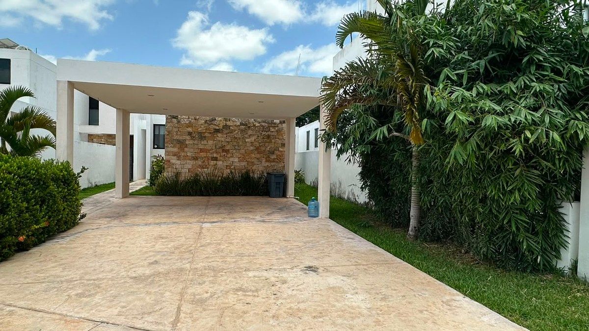 CASA EM UM ANDAR EM CONKAL, foto 1 de 30
