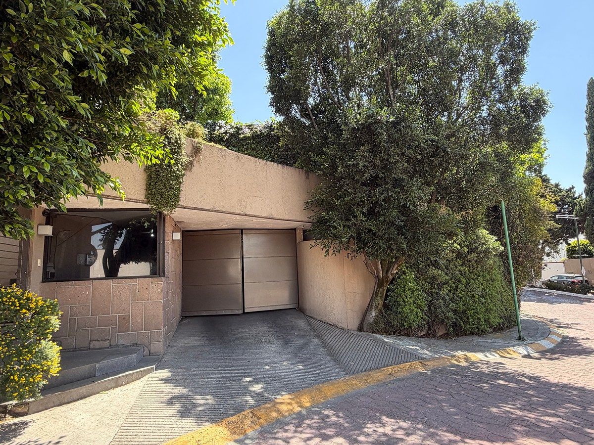 29 de 29: Fachada del  conjunto