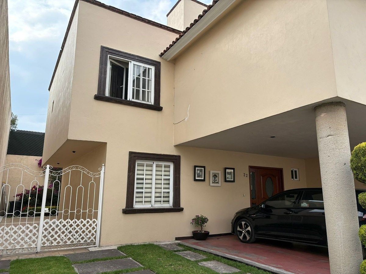 Casa en condominio en venta en Metepec - foto 1