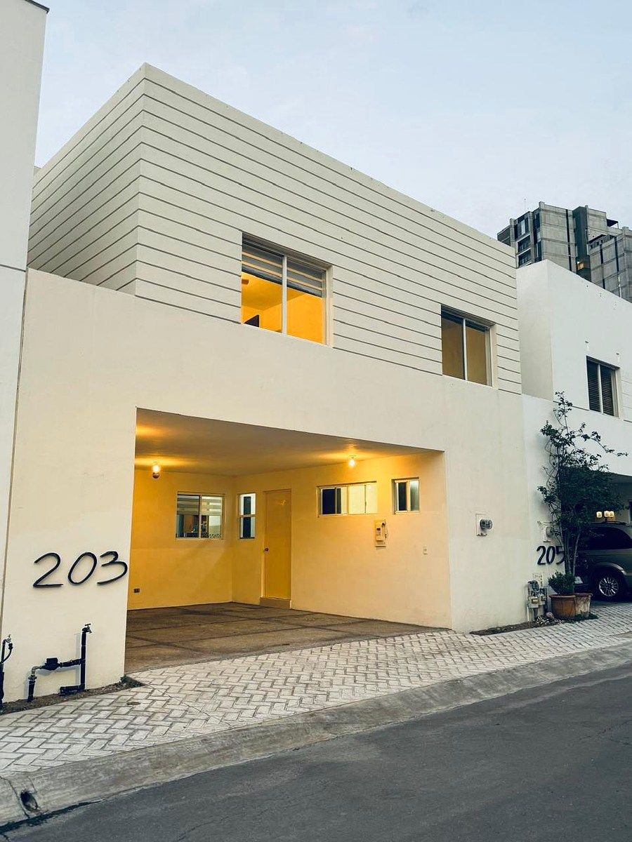 VENTA CASA LA HUASTECA SANTA CATARINA VENTANAS DE LA HUASTECA, foto 1 de 13