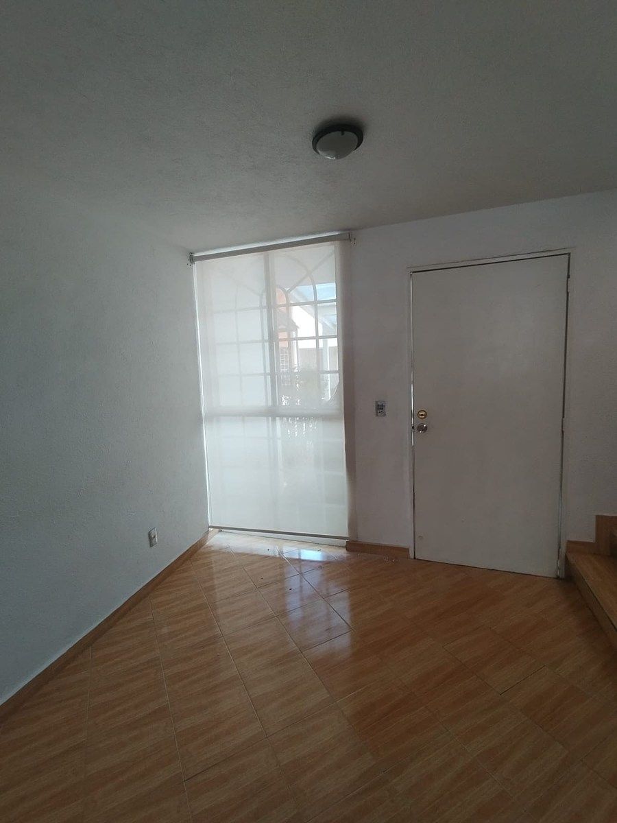 15 de 15: Persiana con vista al exterior y privacidad al interior