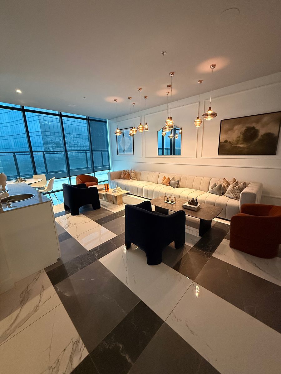 1 de 16: salon de reunión