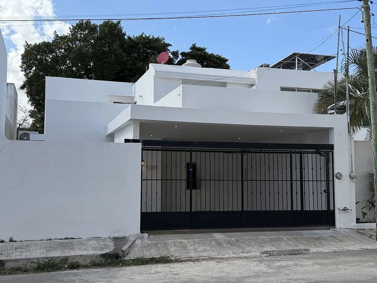 1 de 18: Portón Eléctrico