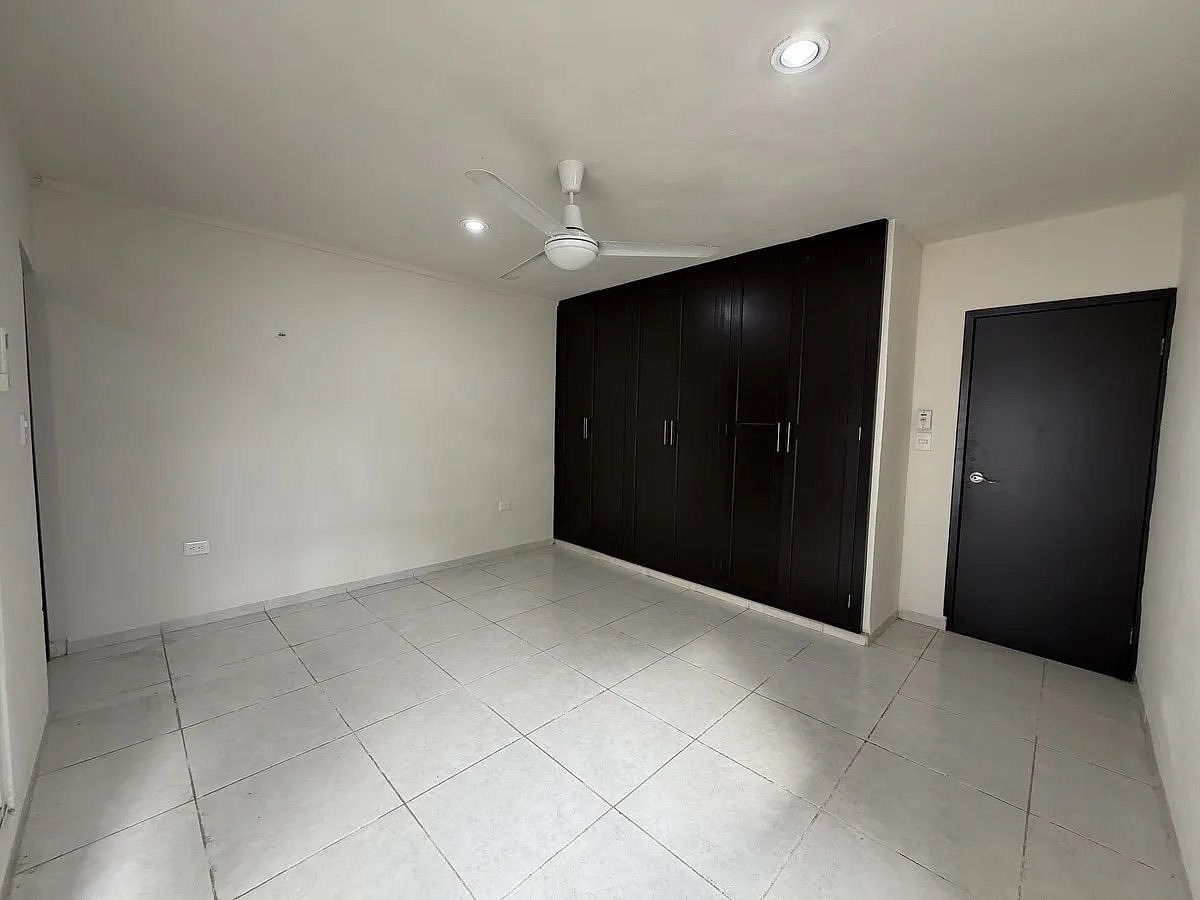 12 de 18: Habitación 2