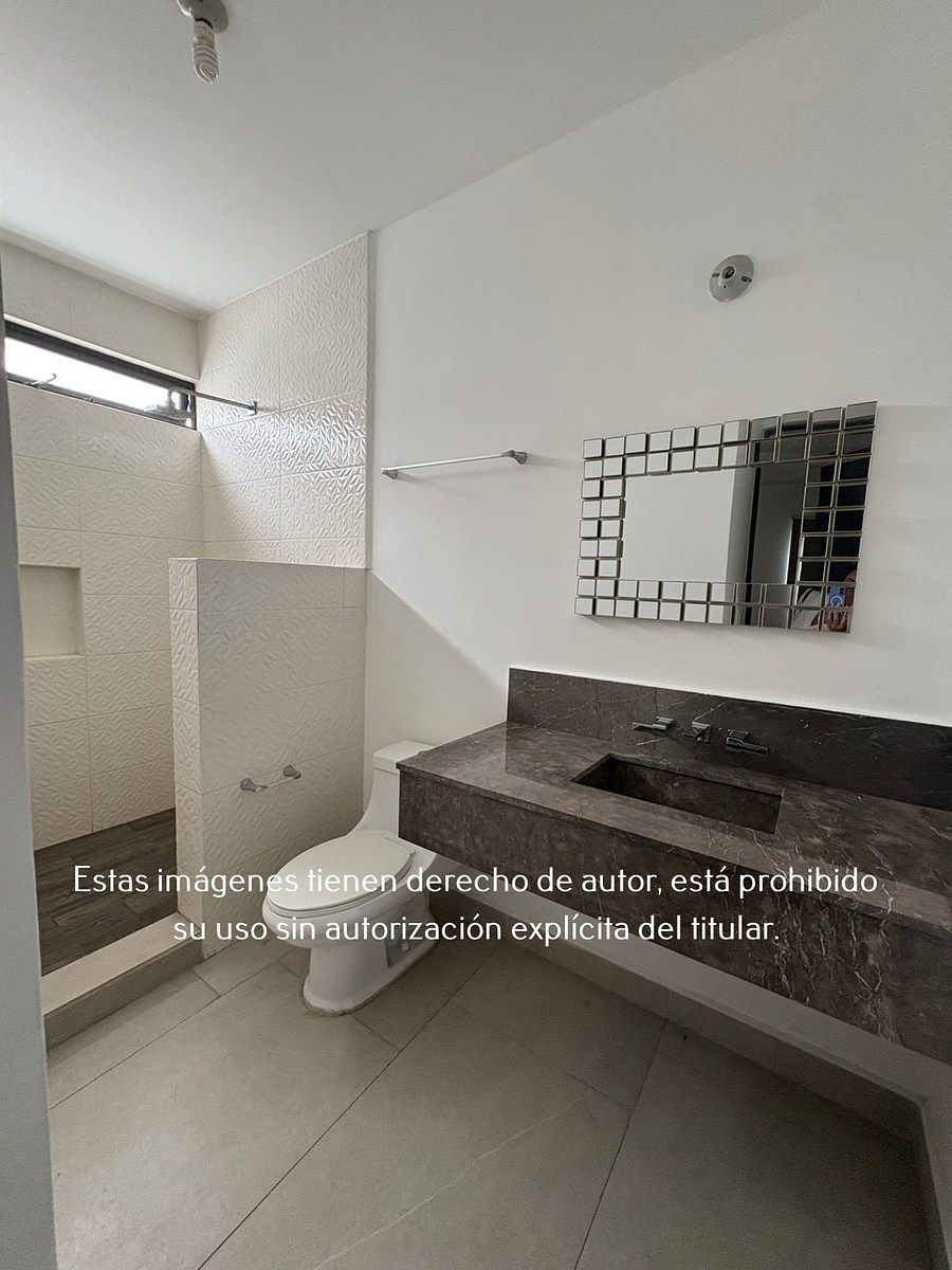 8 de 23: Casa en Renta en Privada Altta