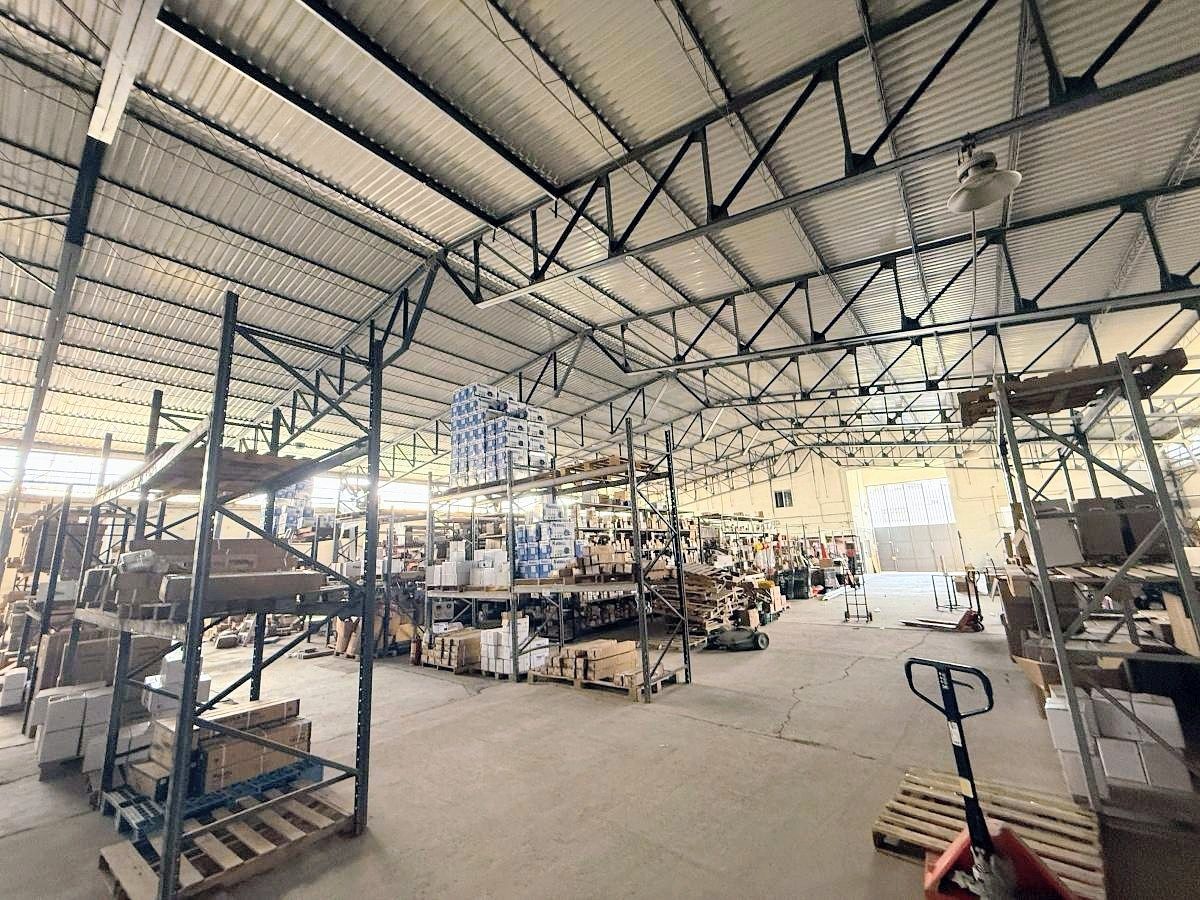 EXCELENTE BODEGA EN VENTA EN GUADALAJARA - foto 2