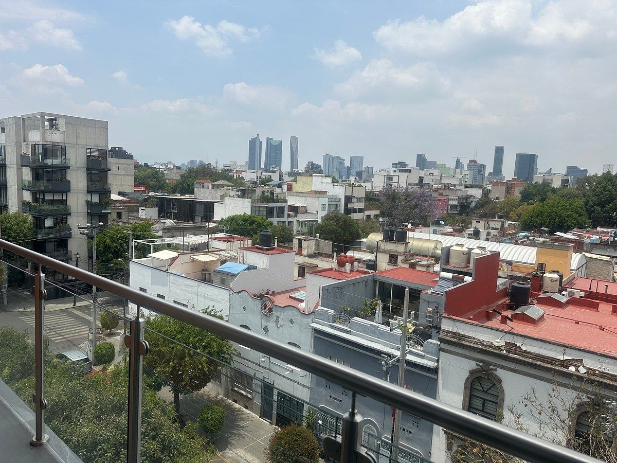 9 de 26: Vista sala y recámara