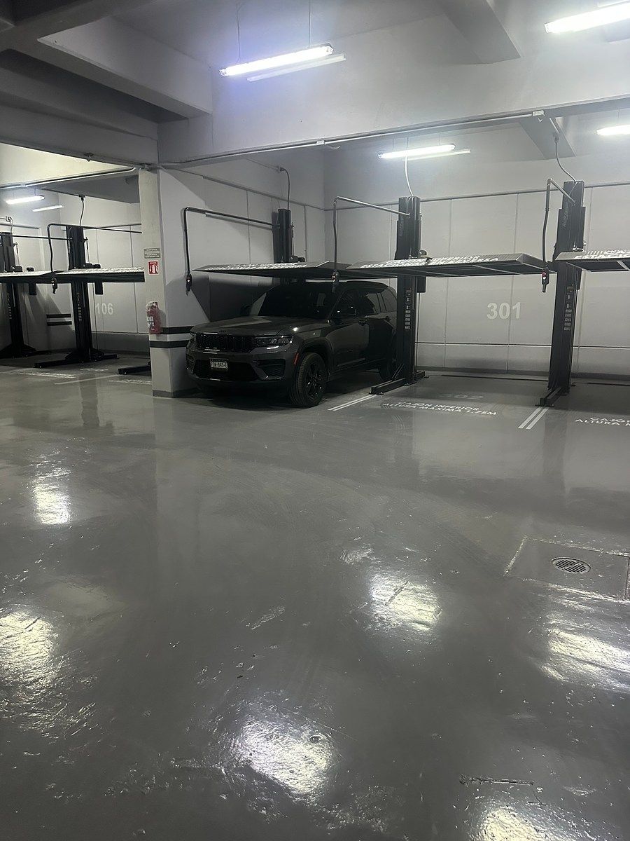 25 de 26: Estacionamientos