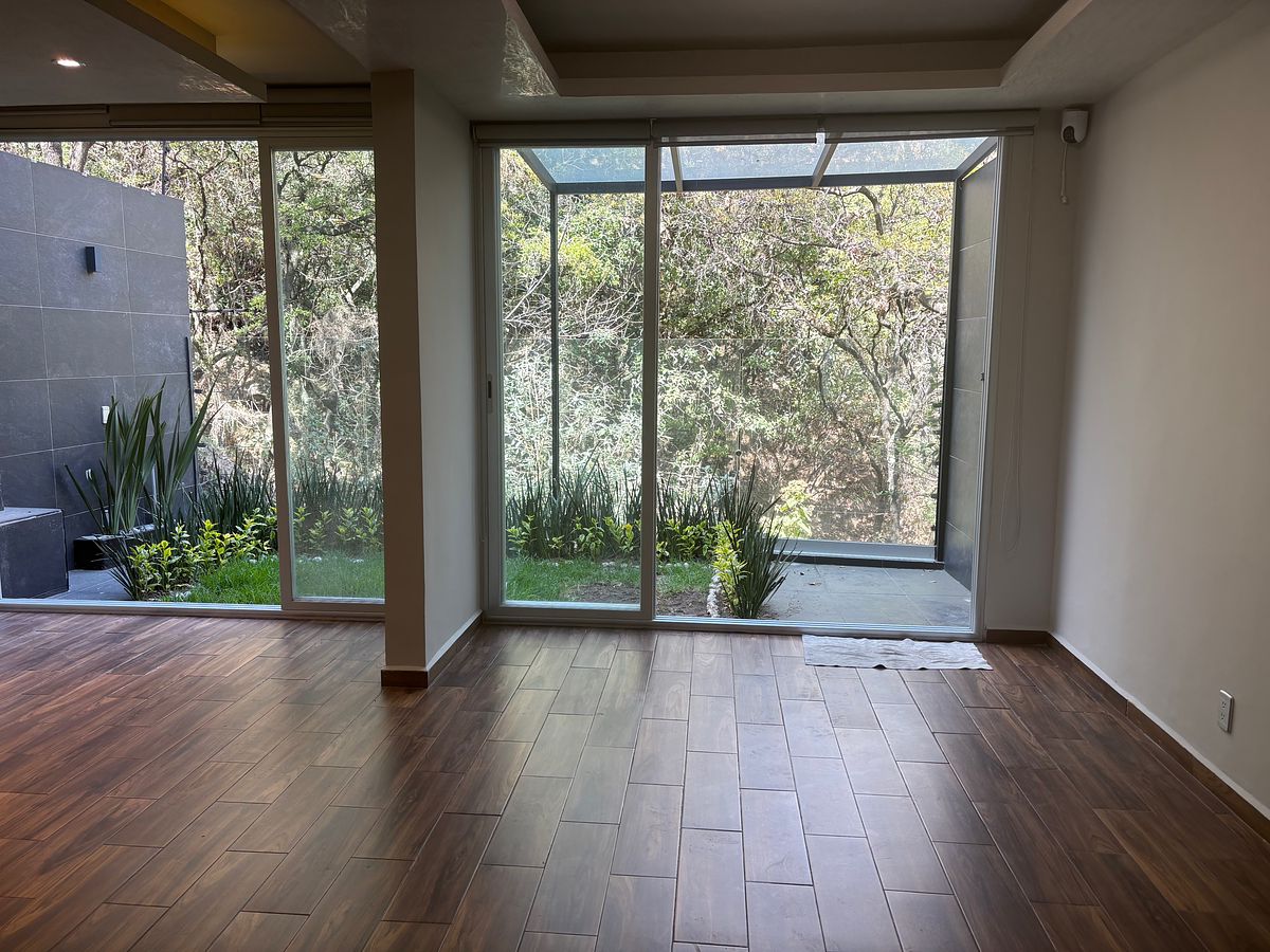 3 of 20: Sala-comedor