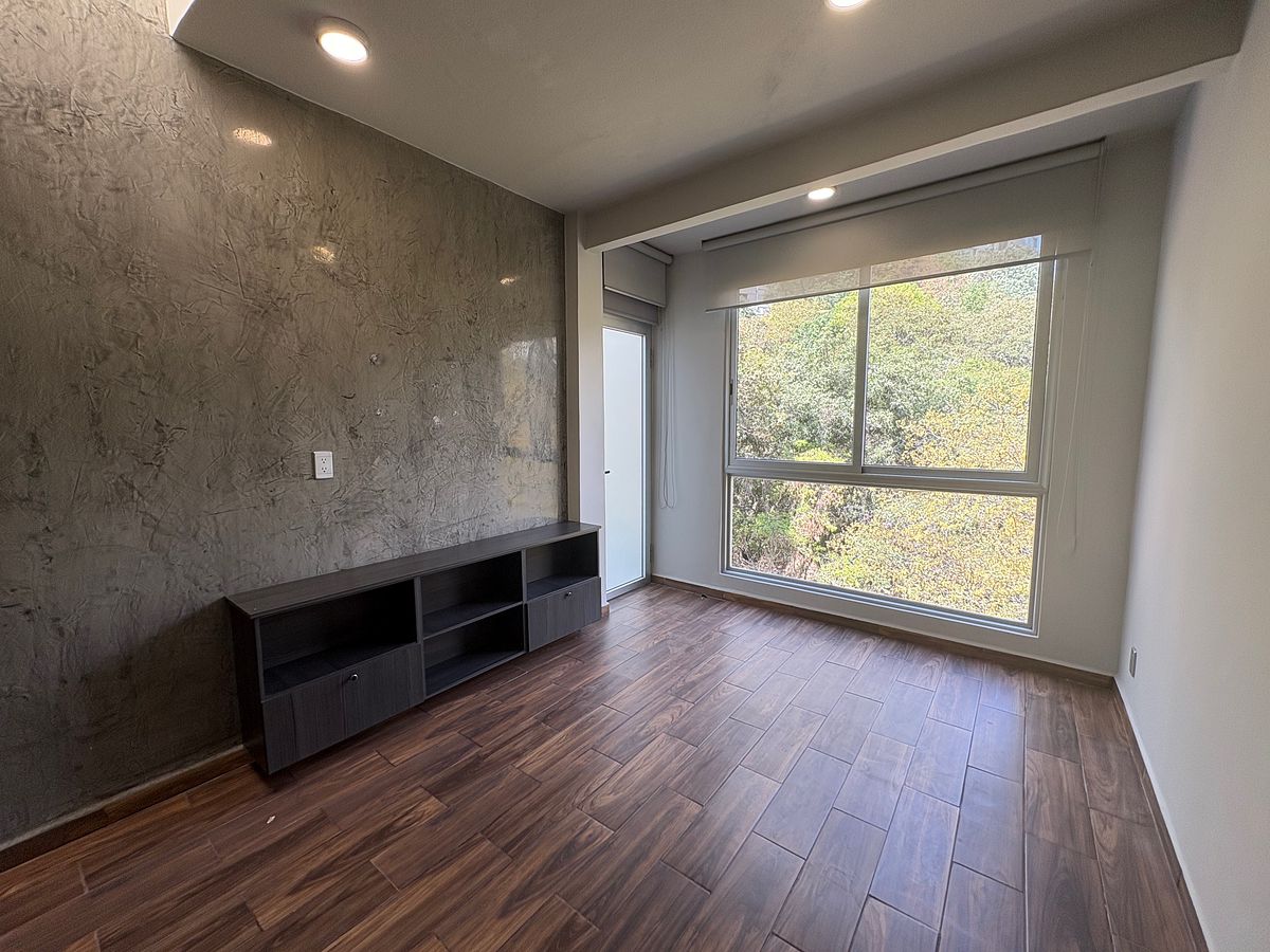 17 of 20: Sala de TV