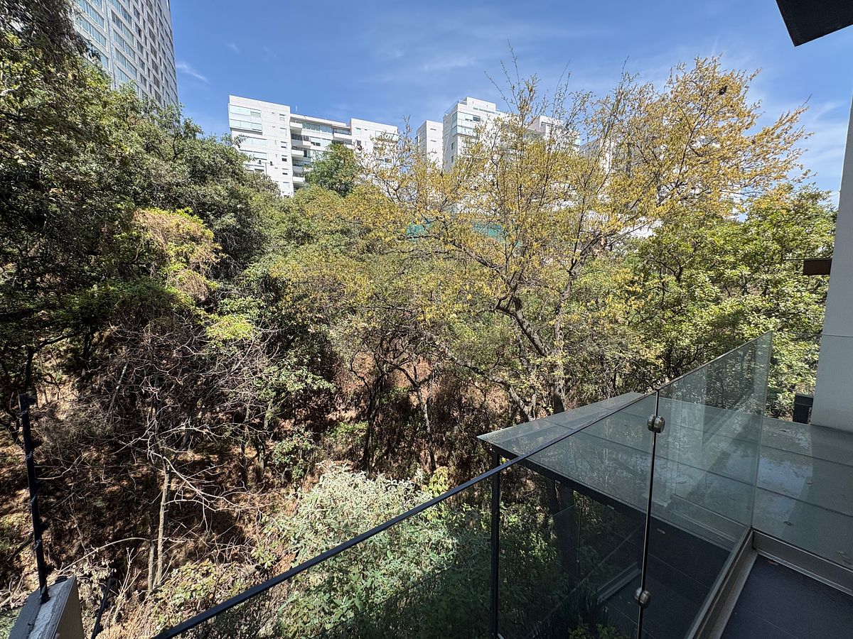 19 of 20: Balcón recamara principal