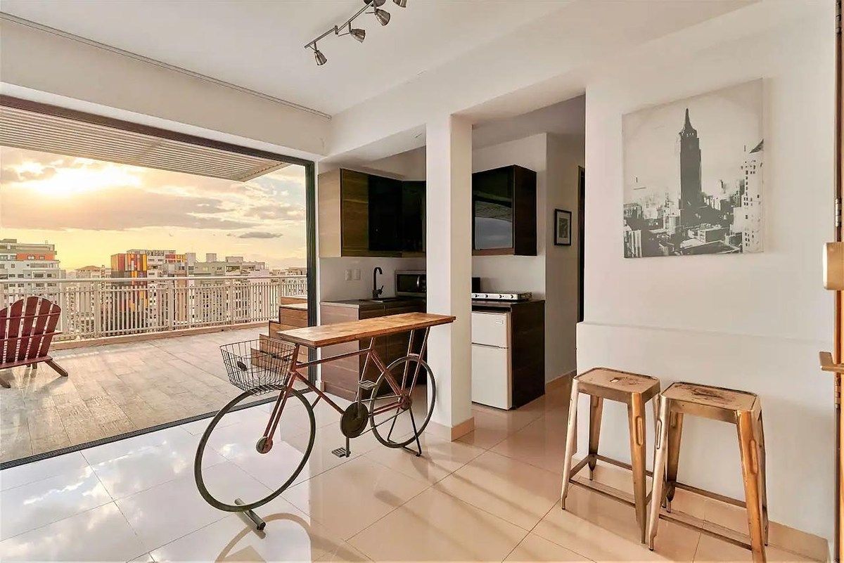 6 de 24: Cocina, Terraza- Piso 2