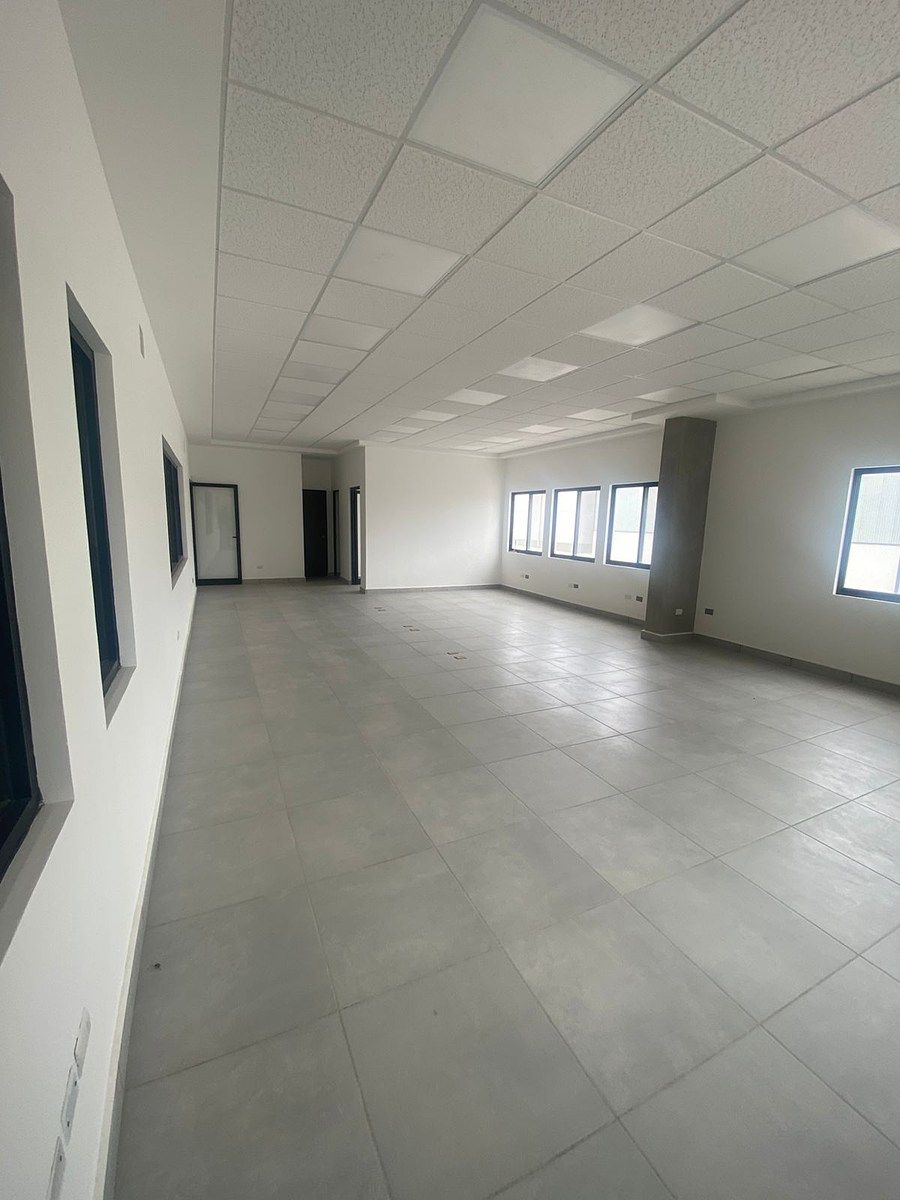 4 de 20: ¨Área de Oficinas