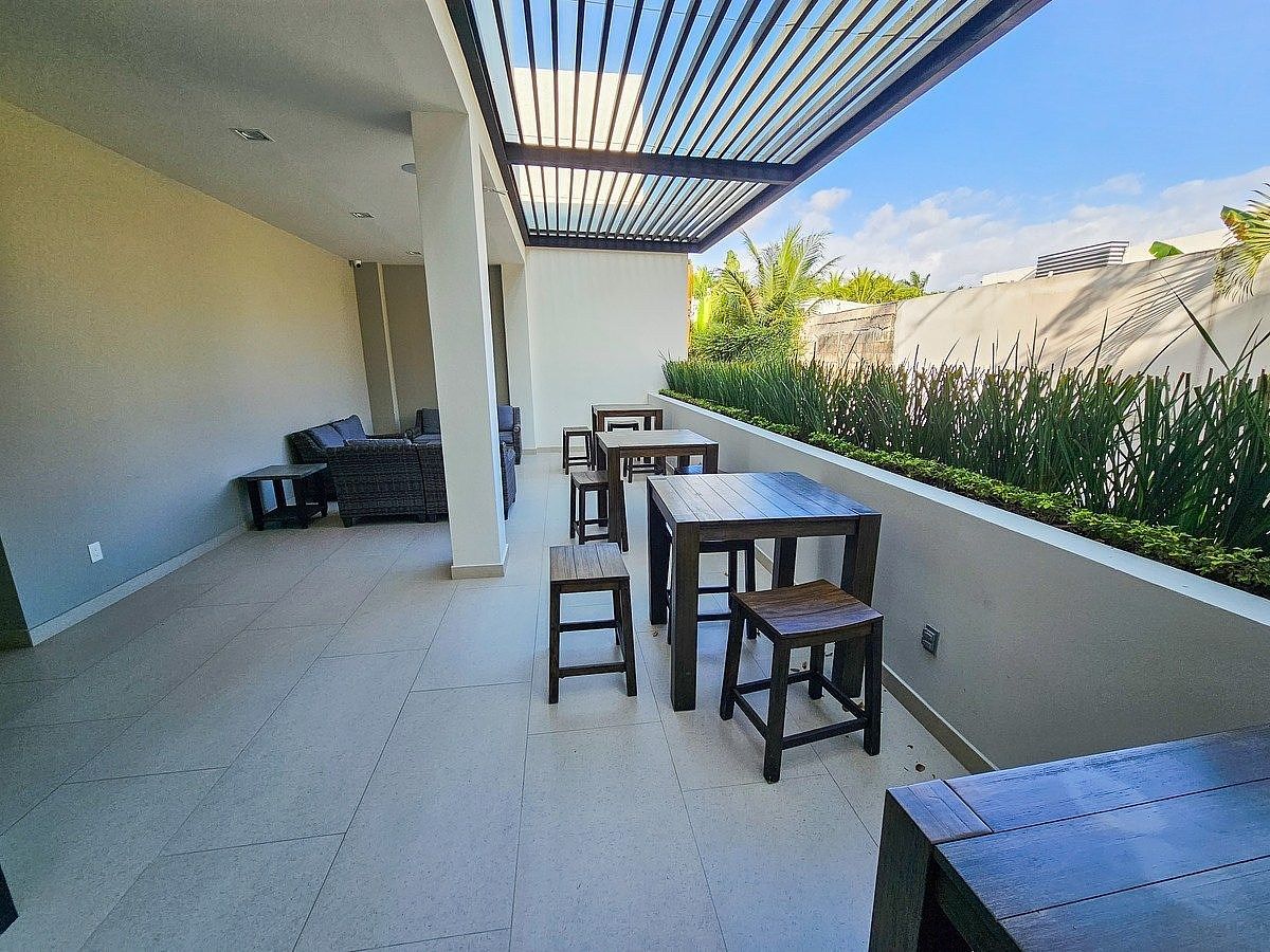 13 de 17: Área social