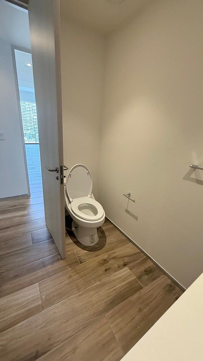 26 de 31: Medio baño