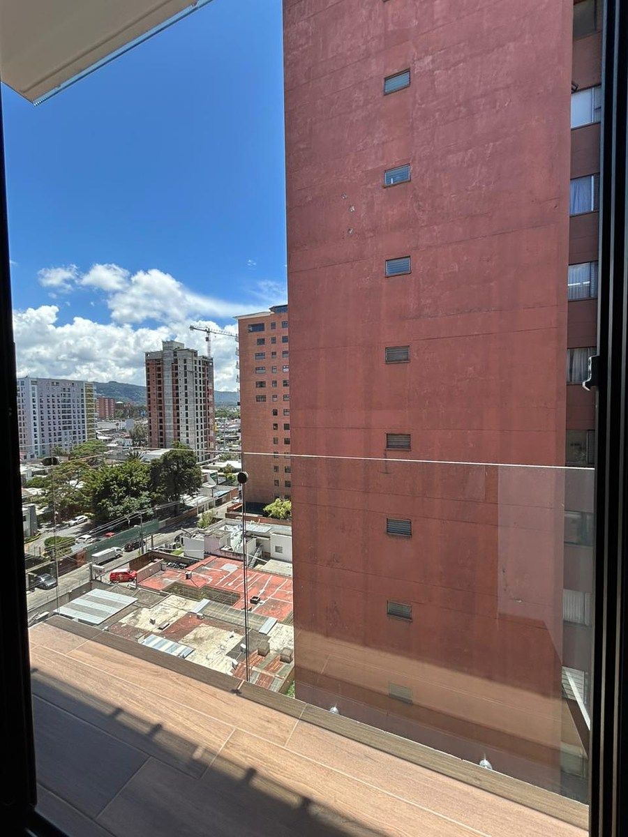 Apartamento en Zona 10, Guatemala, foto 7 de 13
