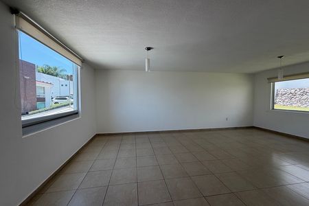 CASA PARA ALUGAR EM VISTA REAL EM REAL DE LA VILLA