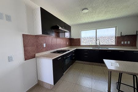 CASA PARA ALUGAR EM VISTA REAL EM REAL DE LA VILLA