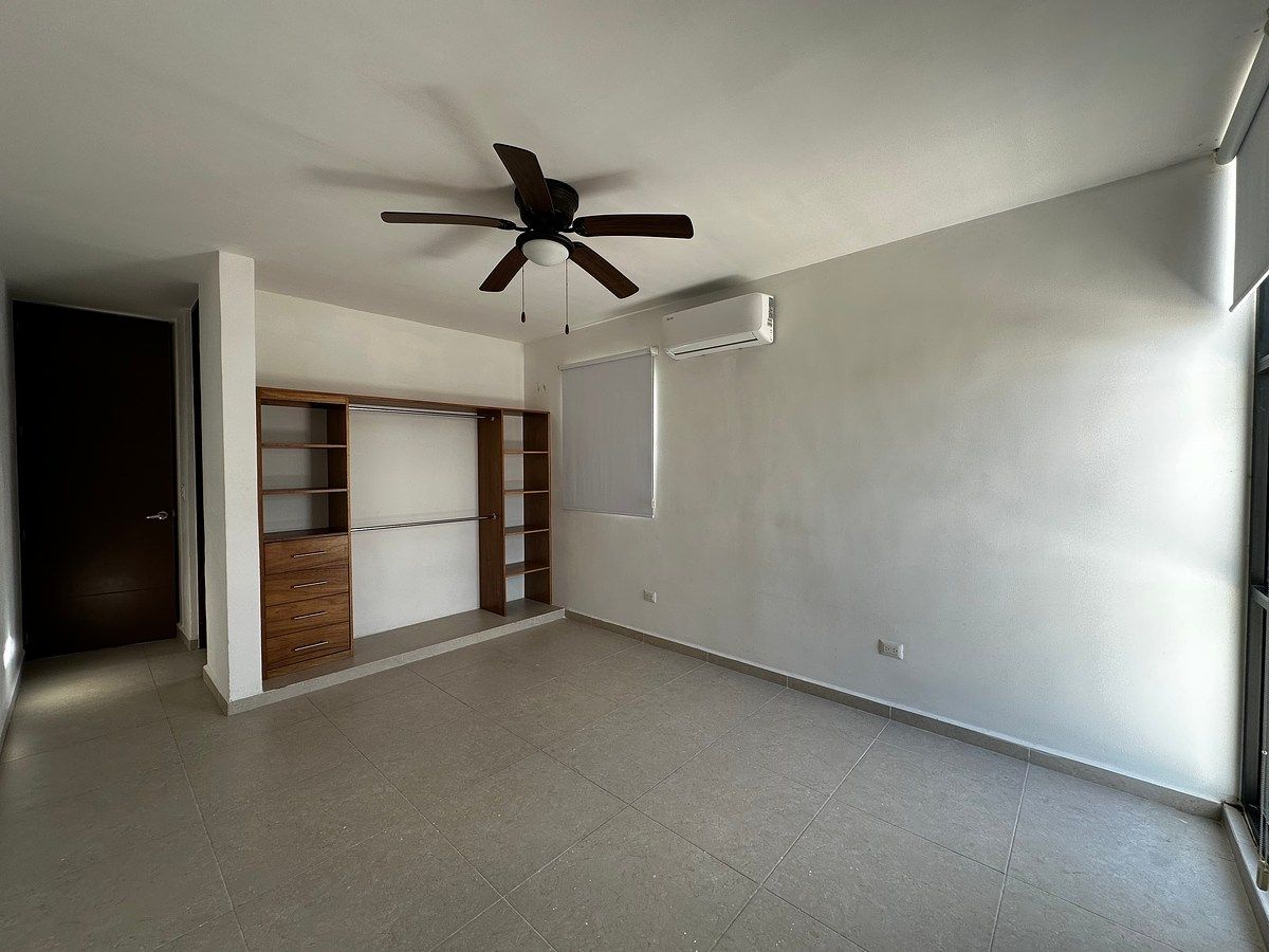 21 de 25: tercera habitacion en planta alta