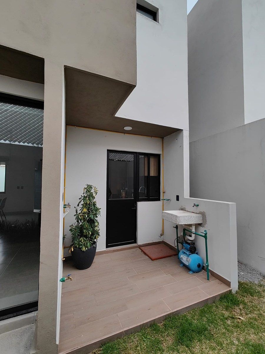 19 de 23: MOD SABIA CON PASILLO LATERAL