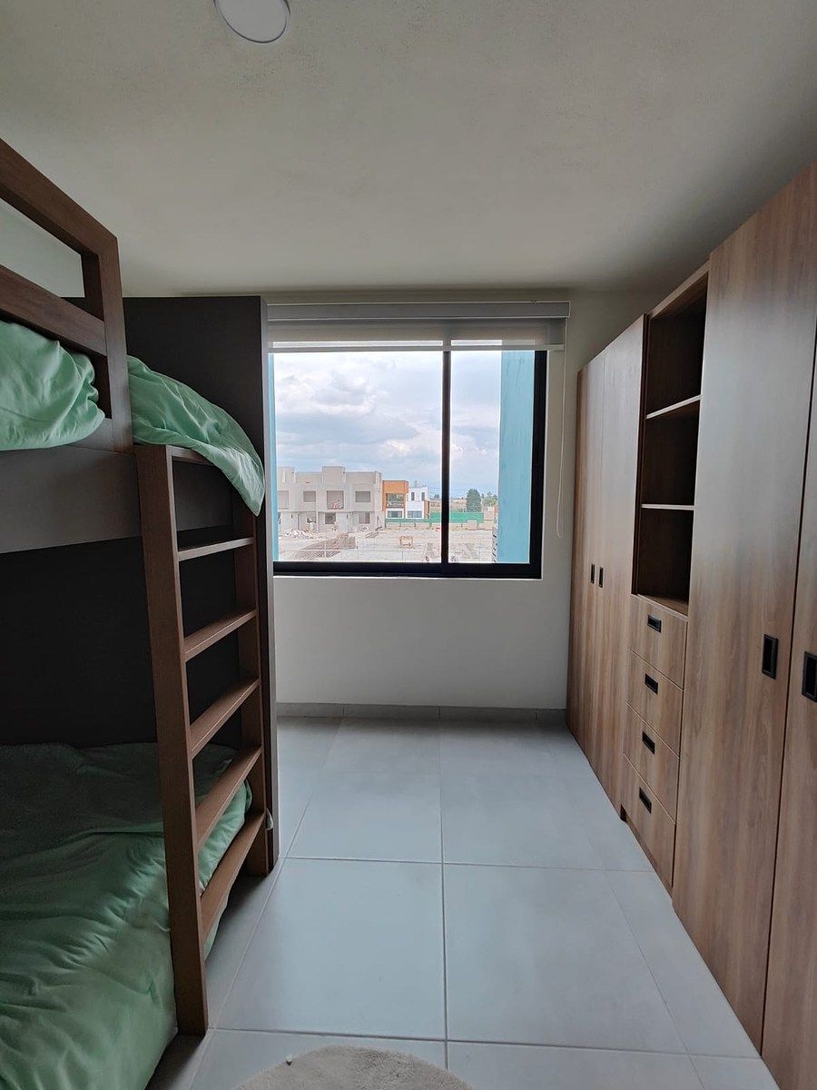 14 de 23: REC SECUNDARIA/CLOSET