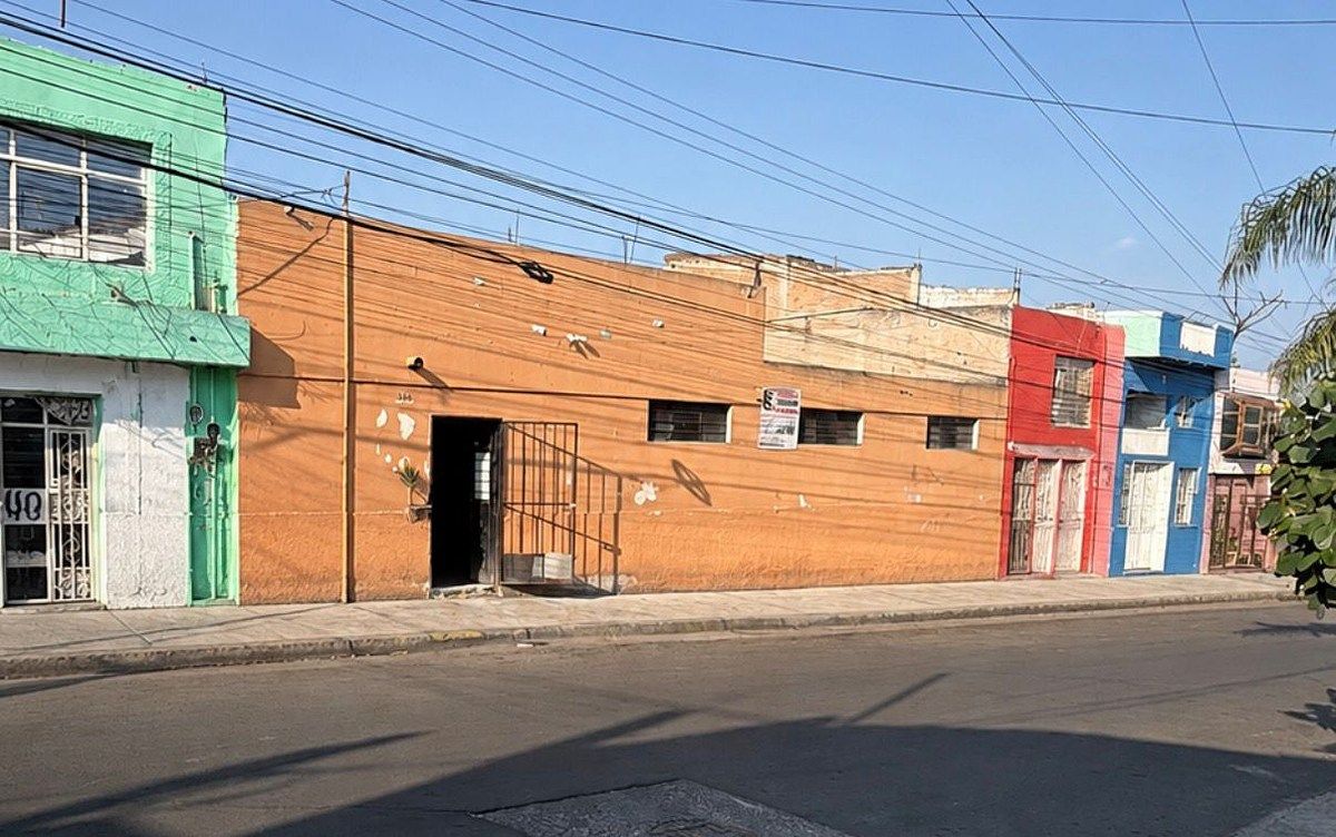 VENTA LOCAL COMERCIAL, A 5 MIN. DE AV. ARTESANOS, foto 1 de 3
