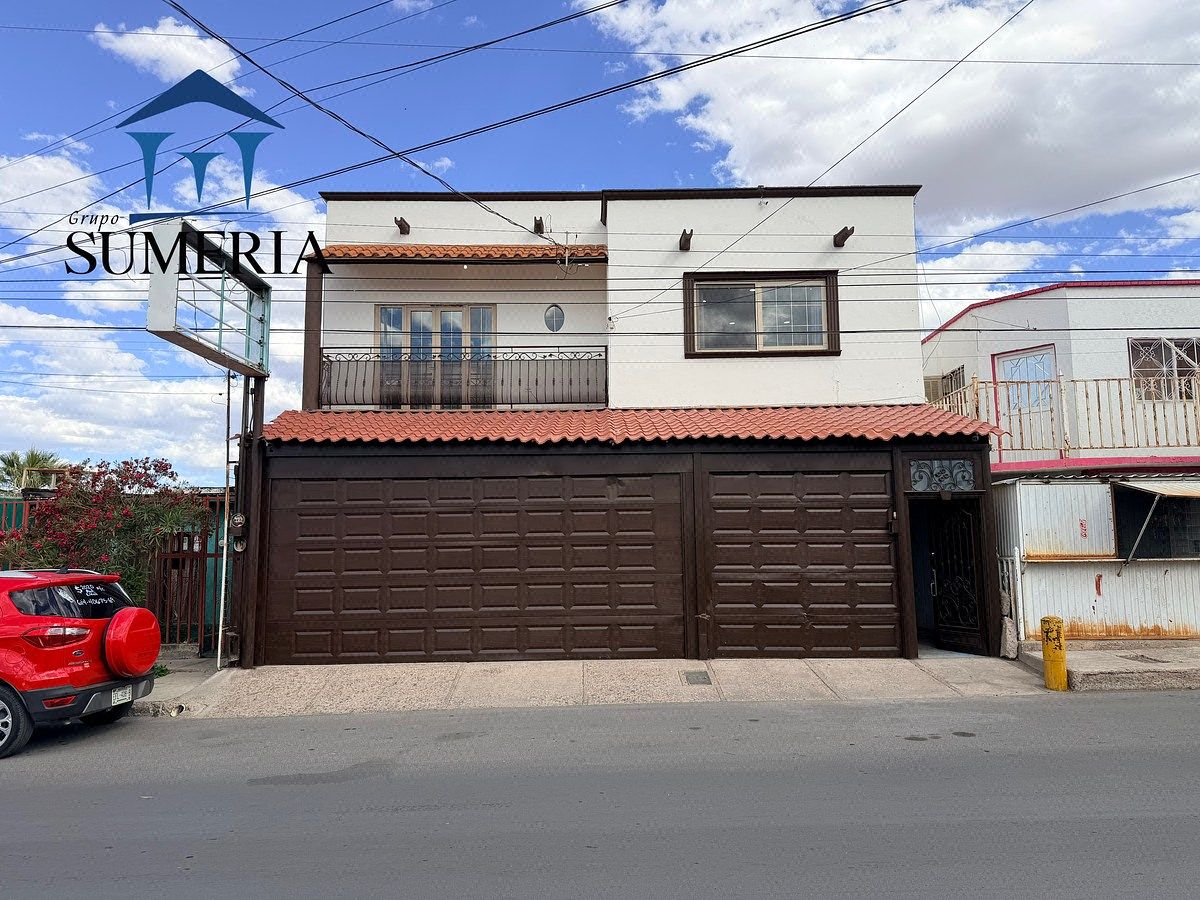 Casa en zona de alto movimiento en Colonia Rosario