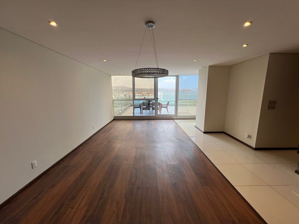 6 de 18: Sala-comedor