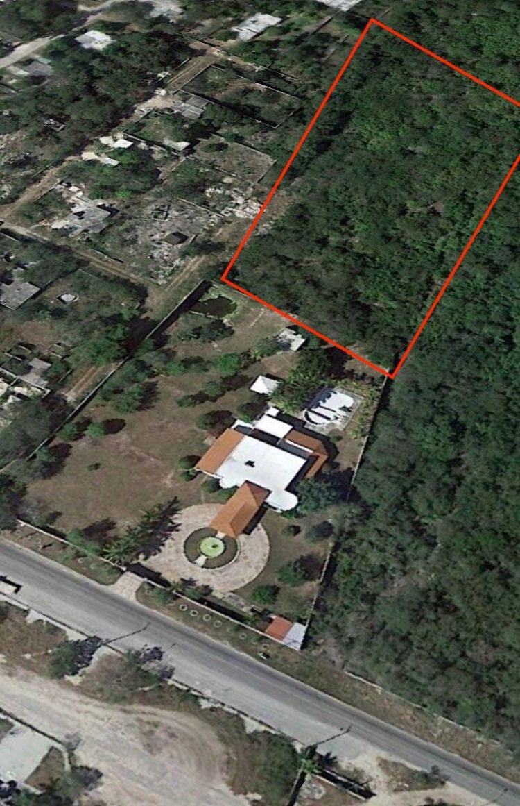 Large plot of land in a residential area · Ideal for development - foto 1