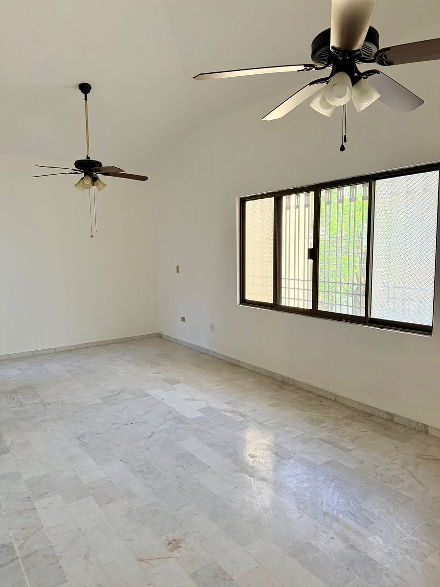 10 of 18: Planta Alta
Recamara Principal