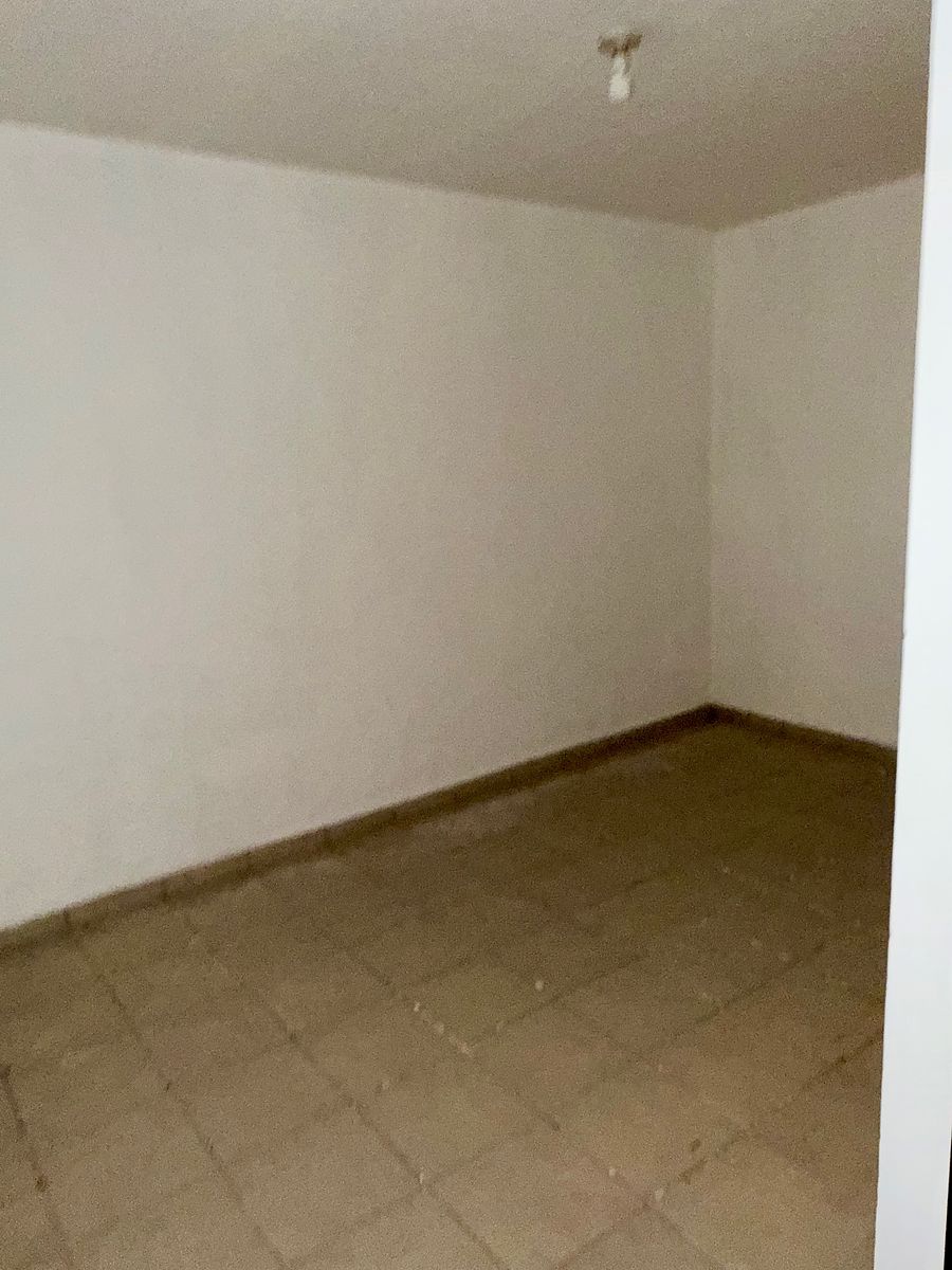 15 of 18: Sótano
Bodega