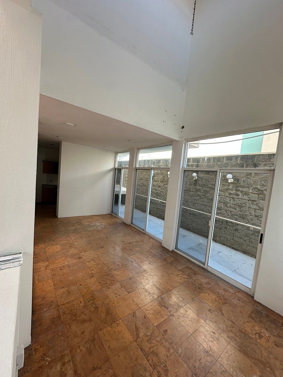 5 de 13: Sala comedor