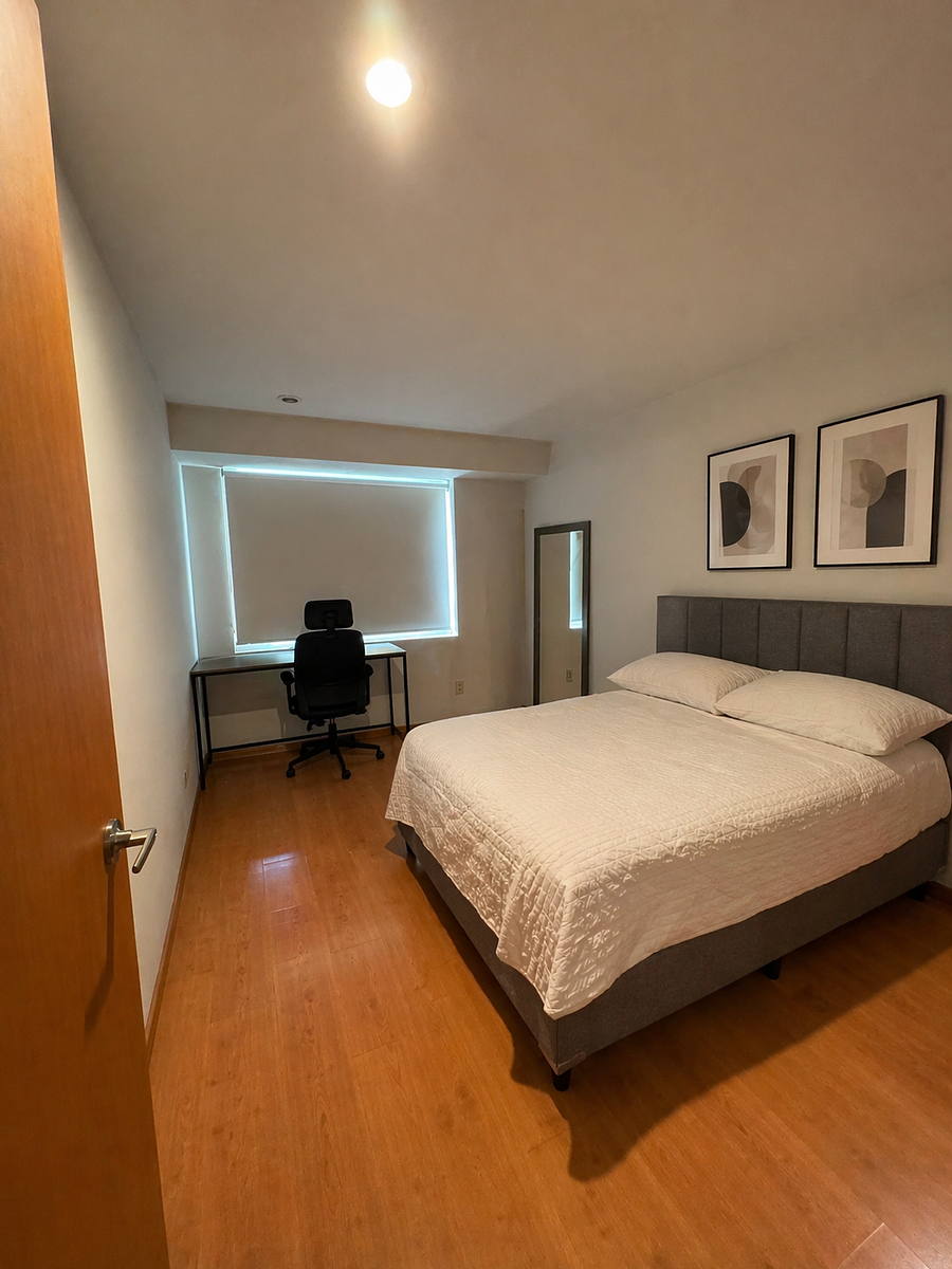 2 de 20: Recamara secundara 1 con walking closet y baño propio