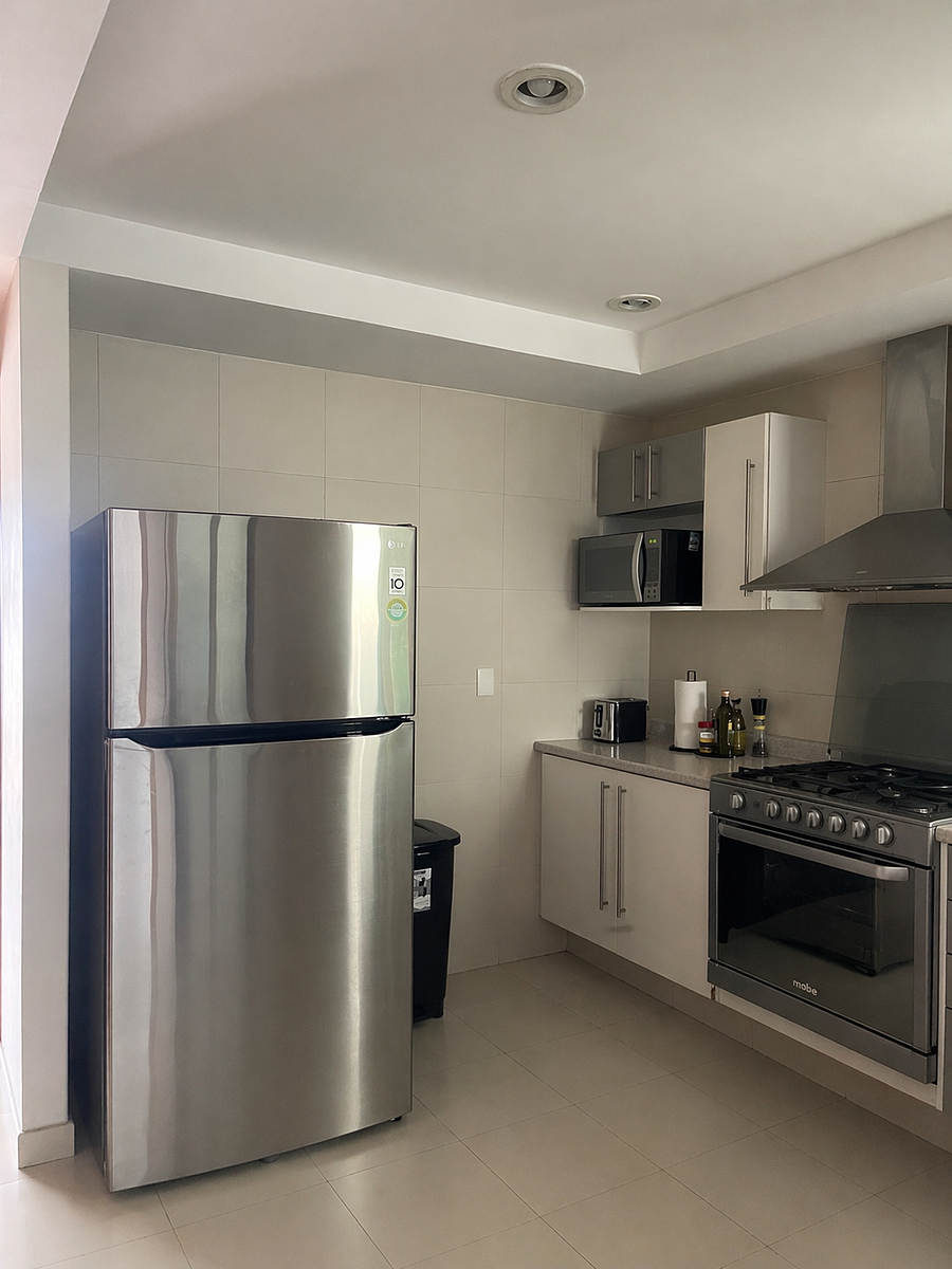 9 de 20: cocina cerrada y amplia