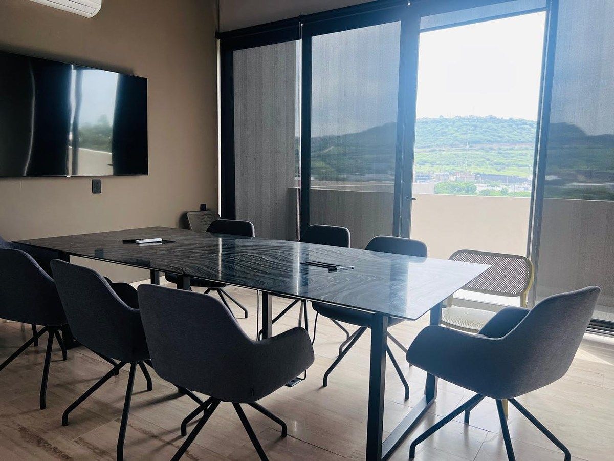 7 de 15: SALA DE JUNTAS