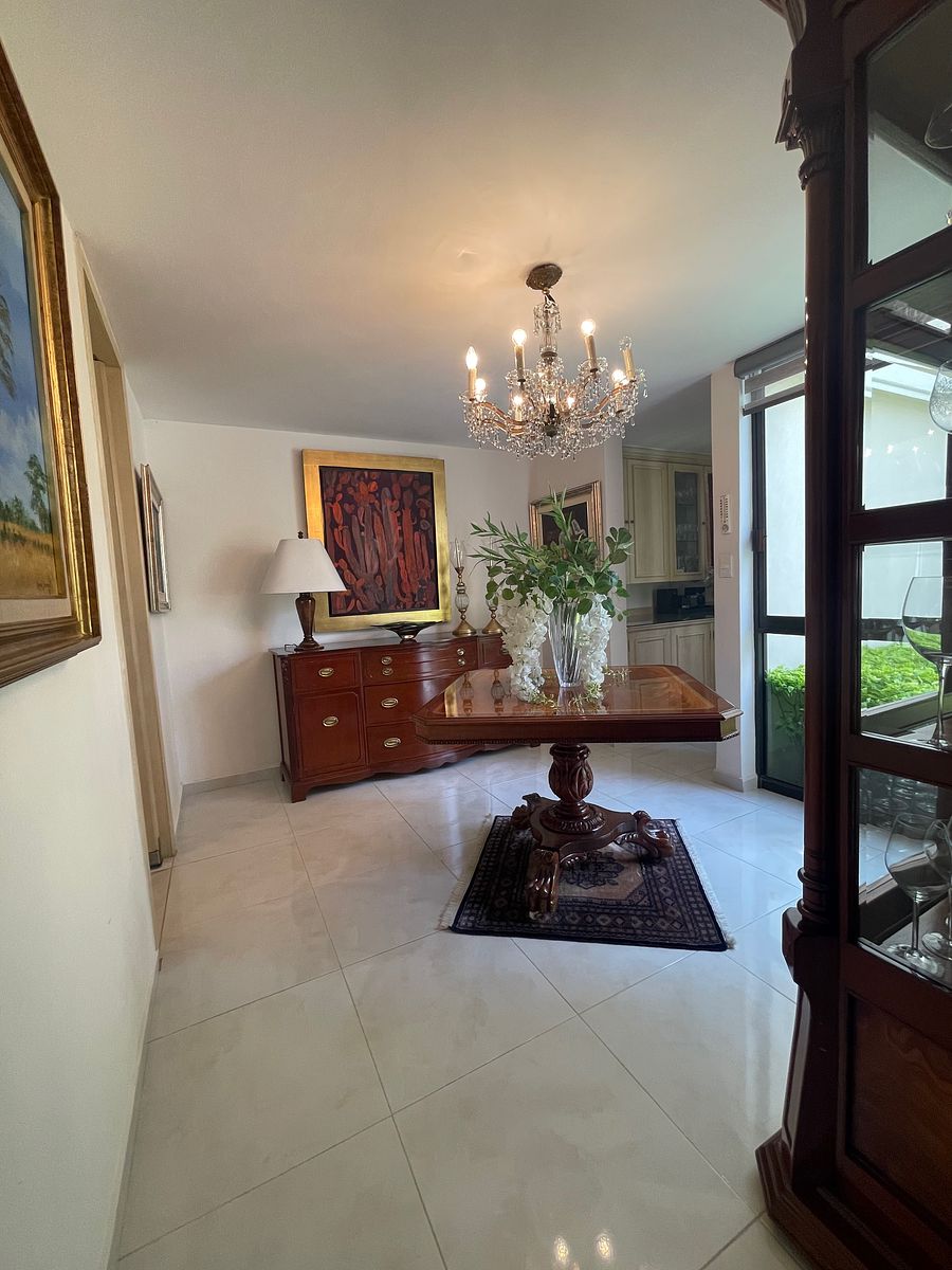 11 de 34: Antecomedor