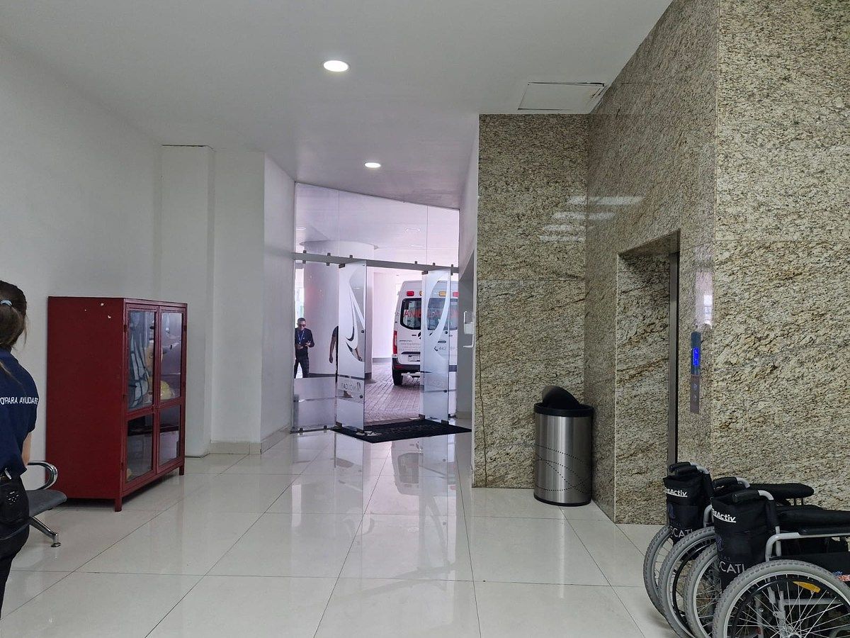 7 de 15: Llegada de Ambulancias